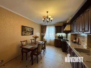 2-к квартира, вторичка, 70м2, 4/10 этаж