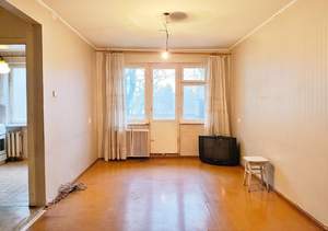 3-к квартира, вторичка, 58м2, 3/5 этаж