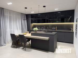 3-к квартира, вторичка, 200м2, 4/4 этаж