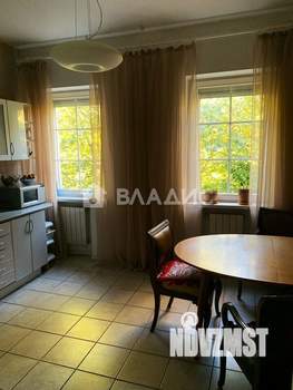 4-к квартира, вторичка, 136м2, 3/3 этаж