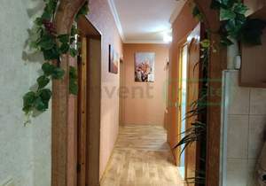 2-к квартира, вторичка, 52м2, 1/2 этаж