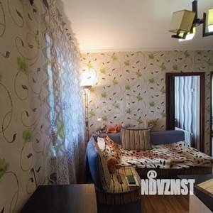 2-к квартира, вторичка, 30м2, 1/4 этаж