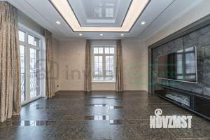 4-к квартира, вторичка, 180м2, 4/4 этаж