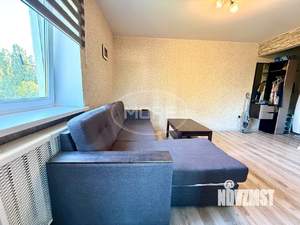 2-к квартира, вторичка, 33м2, 5/5 этаж