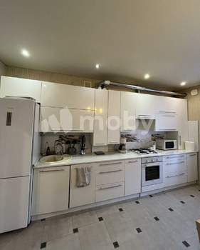 2-к квартира, вторичка, 62м2, 1/8 этаж