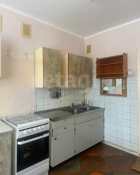 6-к квартира, вторичка, 103м2, 2/2 этаж