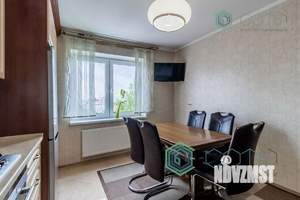 2-к квартира, вторичка, 68м2, 3/5 этаж