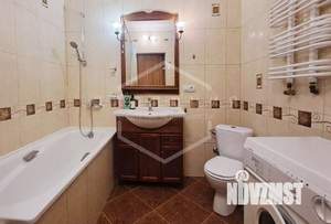 2-к квартира, вторичка, 68м2, 1/6 этаж