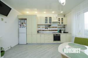 2-к квартира, вторичка, 76м2, 1/9 этаж