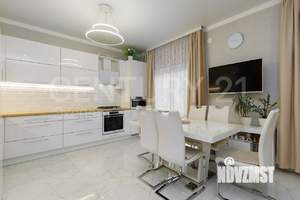 2-к квартира, вторичка, 66м2, 1/3 этаж