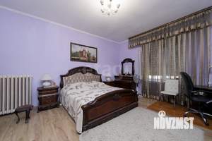 4-к квартира, вторичка, 136м2, 1/2 этаж