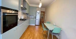 2-к квартира, вторичка, 72м2, 8/10 этаж