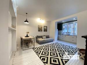 1-к квартира, вторичка, 49м2, 1/4 этаж