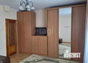 2-к квартира, вторичка, 61м2, 1/4 этаж