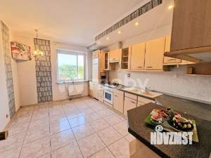 3-к квартира, вторичка, 100м2, 5/6 этаж