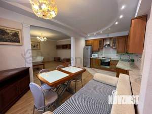 2-к квартира, вторичка, 74м2, 2/4 этаж