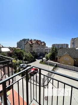 4-к квартира, вторичка, 148м2, 3/3 этаж