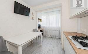 2-к квартира, вторичка, 58м2, 1/6 этаж