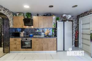 4-к квартира, вторичка, 100м2, 9/9 этаж