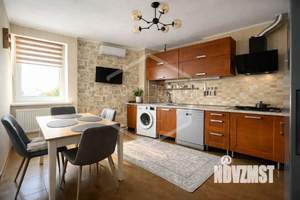 3-к квартира, вторичка, 70м2, 6/6 этаж