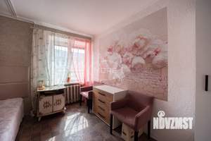 4-к квартира, вторичка, 106м2, 2/5 этаж
