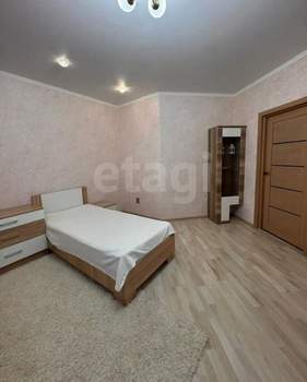 2-к квартира, вторичка, 63м2, 1/2 этаж