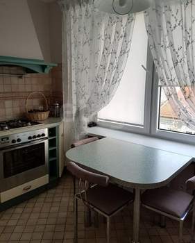 3-к квартира, вторичка, 82м2, 5/5 этаж