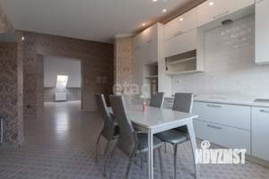 4-к квартира, вторичка, 184м2, 4/4 этаж