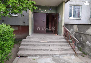 4-к квартира, вторичка, 82м2, 1/9 этаж