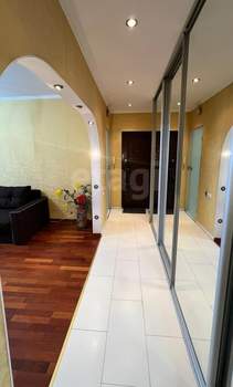 3-к квартира, вторичка, 63м2, 9/10 этаж