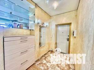 2-к квартира, вторичка, 63м2, 9/9 этаж