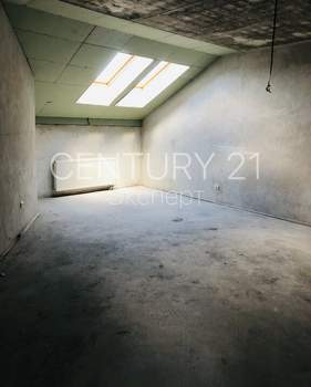 3-к квартира, вторичка, 131м2, 6/6 этаж