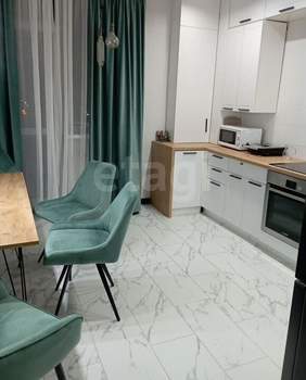 3-к квартира, вторичка, 82м2, 6/16 этаж