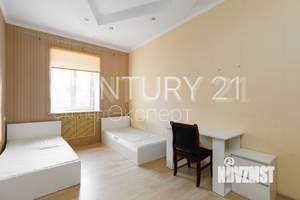 3-к квартира, вторичка, 101м2, 2/3 этаж
