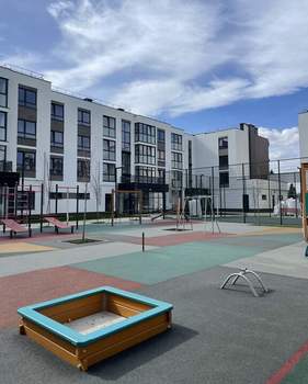 3-к квартира, вторичка, 92м2, 1/4 этаж