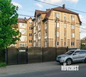 2-к квартира, вторичка, 76м2, 1/3 этаж