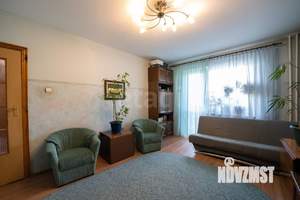 4-к квартира, вторичка, 82м2, 4/9 этаж