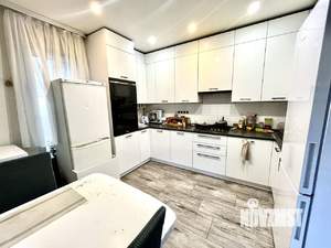 3-к квартира, вторичка, 95м2, 2/2 этаж