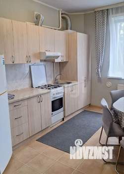 2-к квартира, вторичка, 61м2, 1/4 этаж