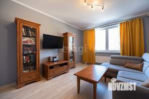 2-к квартира, вторичка, 58м2, 3/3 этаж