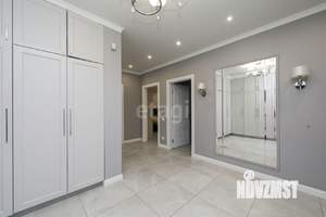 3-к квартира, вторичка, 102м2, 1/10 этаж