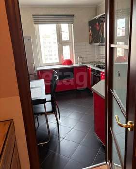 3-к квартира, вторичка, 64м2, 8/9 этаж