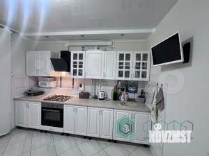2-к квартира, вторичка, 60м2, 1/9 этаж
