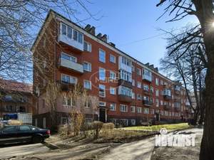 2-к квартира, вторичка, 37м2, 1/4 этаж