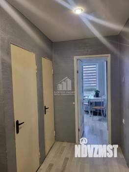 2-к квартира, вторичка, 52м2, 1/4 этаж