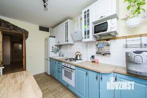 3-к квартира, вторичка, 63м2, 2/4 этаж