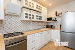 3-к квартира, вторичка, 64м2, 1/9 этаж