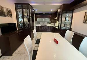 5-к квартира, вторичка, 199м2, 2/2 этаж