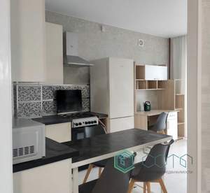 1-к квартира, вторичка, 42м2, 7/9 этаж