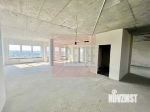 4-к квартира, вторичка, 154м2, 3/10 этаж